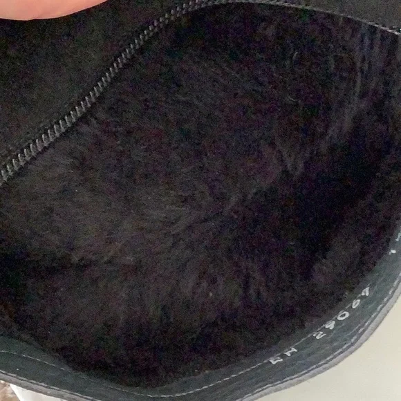 Stuart Weitzman black suede shearling boots. Size 7.5 - Picture 8 of 10